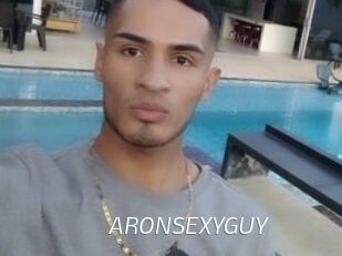 ARONSEXYGUY