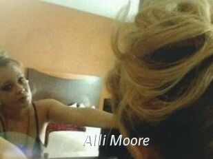 Alli_Moore