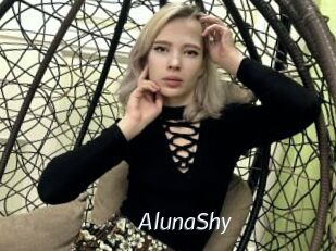 AlunaShy