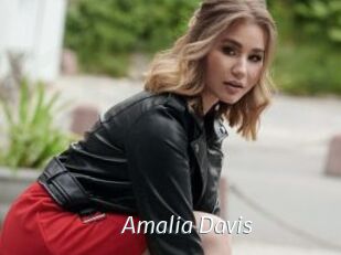 Amalia_Davis