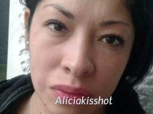 Aliciakisshot
