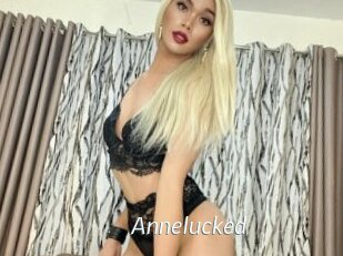 Annelucked