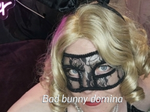 Bad_bunny_domina
