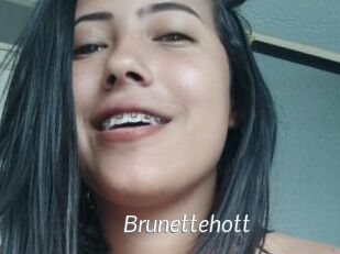 Brunettehott