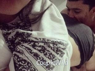 Couple_Wild