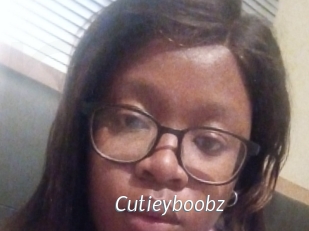 Cutieyboobz