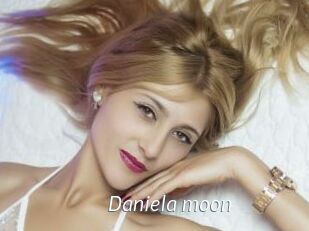 Daniela_moon