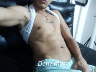 Dany_hot_x