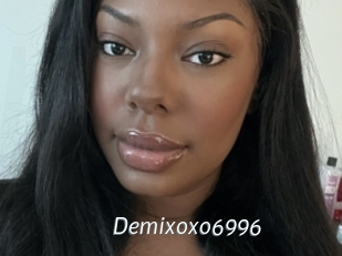 Demixoxo6996