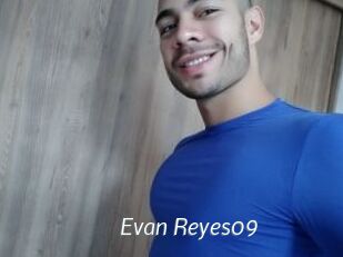 Evan_Reyes09