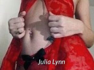 Julia_Lynn