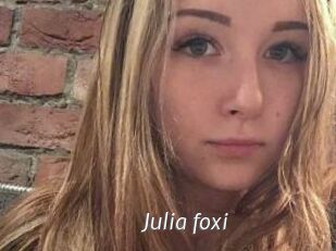 Julia_foxi