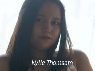 Kylie_Thomsom