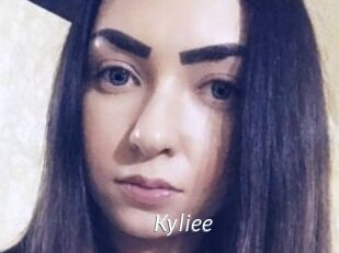 Kyliee_