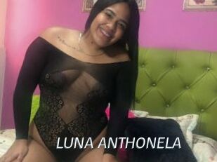 LUNA_ANTHONELA