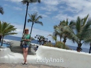 LadyAnais
