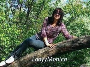 LadyyMonica
