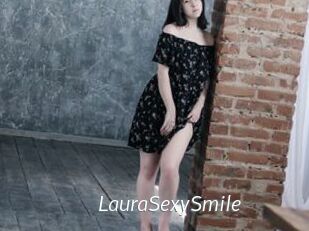 LauraSexySmile