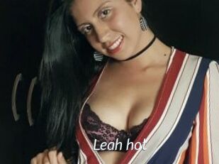 Leah_hot