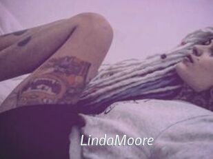 Linda_Moore
