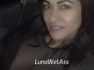 LunaWetAss