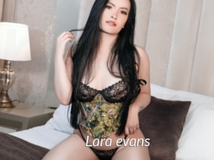 Lara_evans
