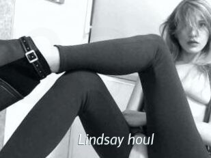 Lindsay_houl