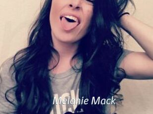 Melanie_Mack