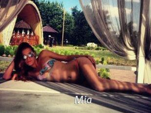 Mia