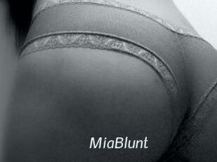 MiaBlunt