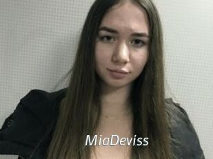 MiaDeviss