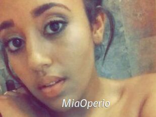 Mia_Operio