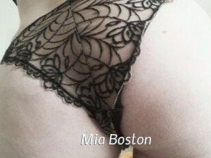 Mia_Boston
