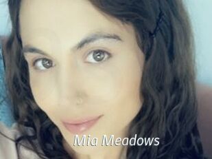 Mia_Meadows
