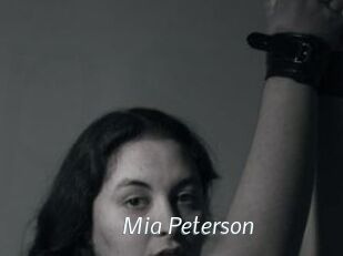 Mia_Peterson