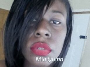 Mia_Quinn