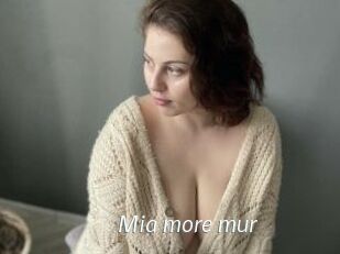 Mia_more_mur