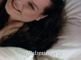 MistressRiley29