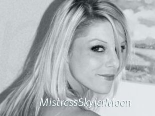 MistressSkylerMoon