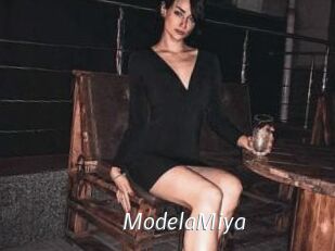 ModelaMiya
