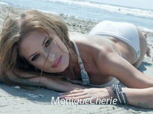 MoniqueCherie
