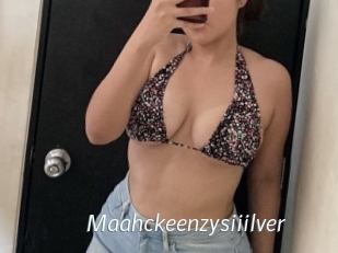 Maahckeenzysiiilver