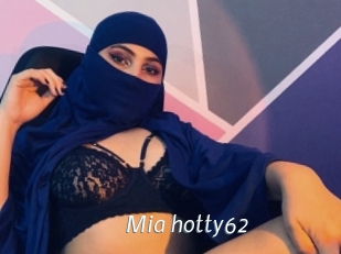 Mia_hotty62