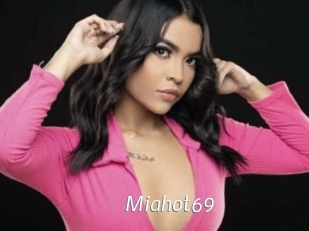 Miahot69