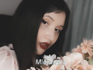 Miajones18
