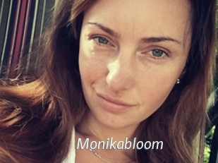 Monikabloom