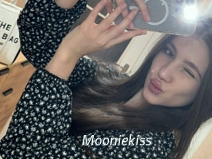 Mooniekiss
