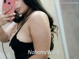 NahomyWest