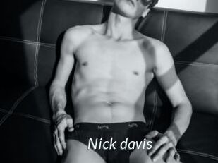 Nick_davis