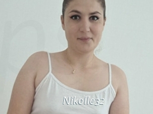 Nikolle32